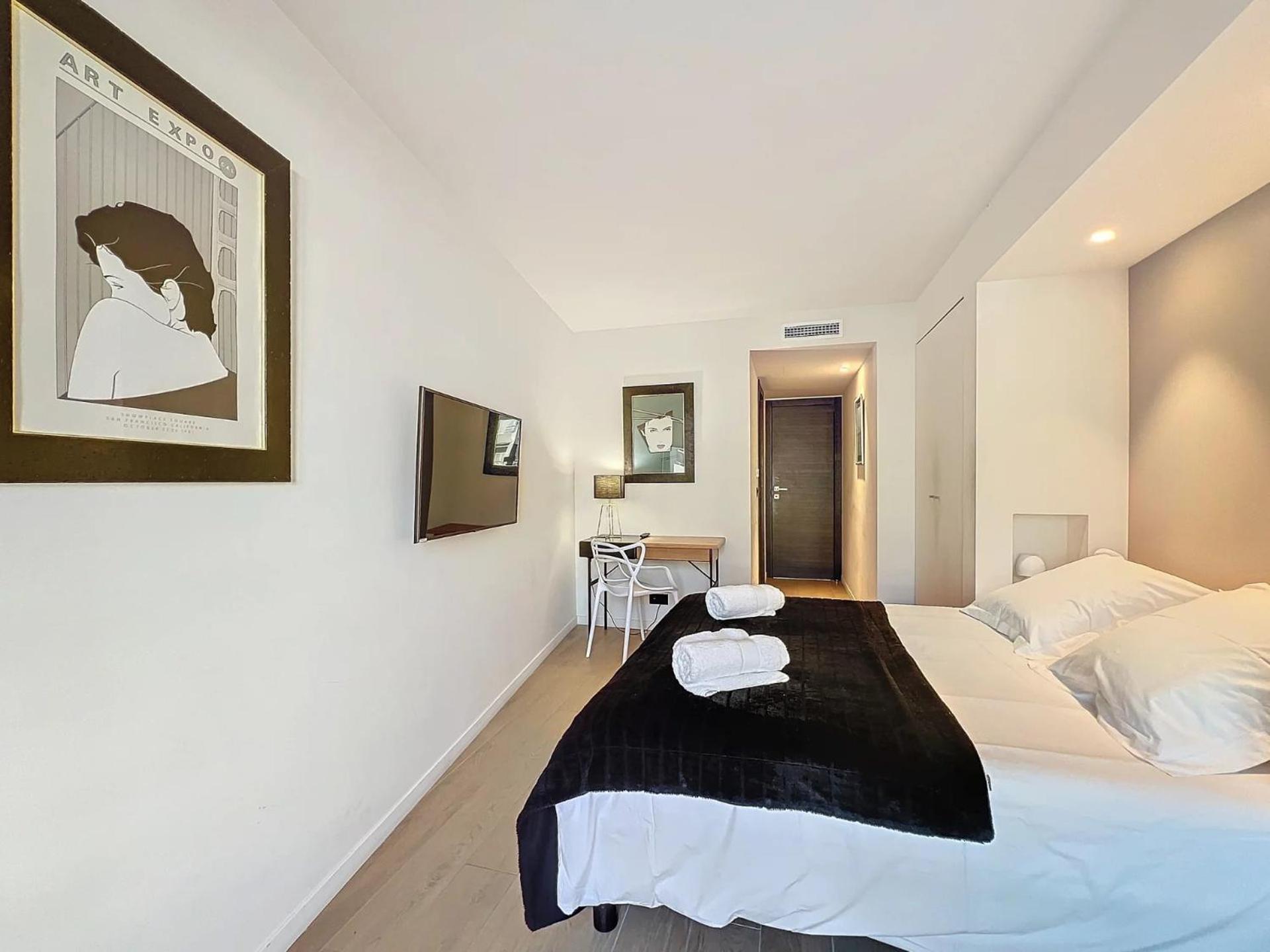 3P Between Croisette Beaches And Antibes Street كان المظهر الخارجي الصورة
