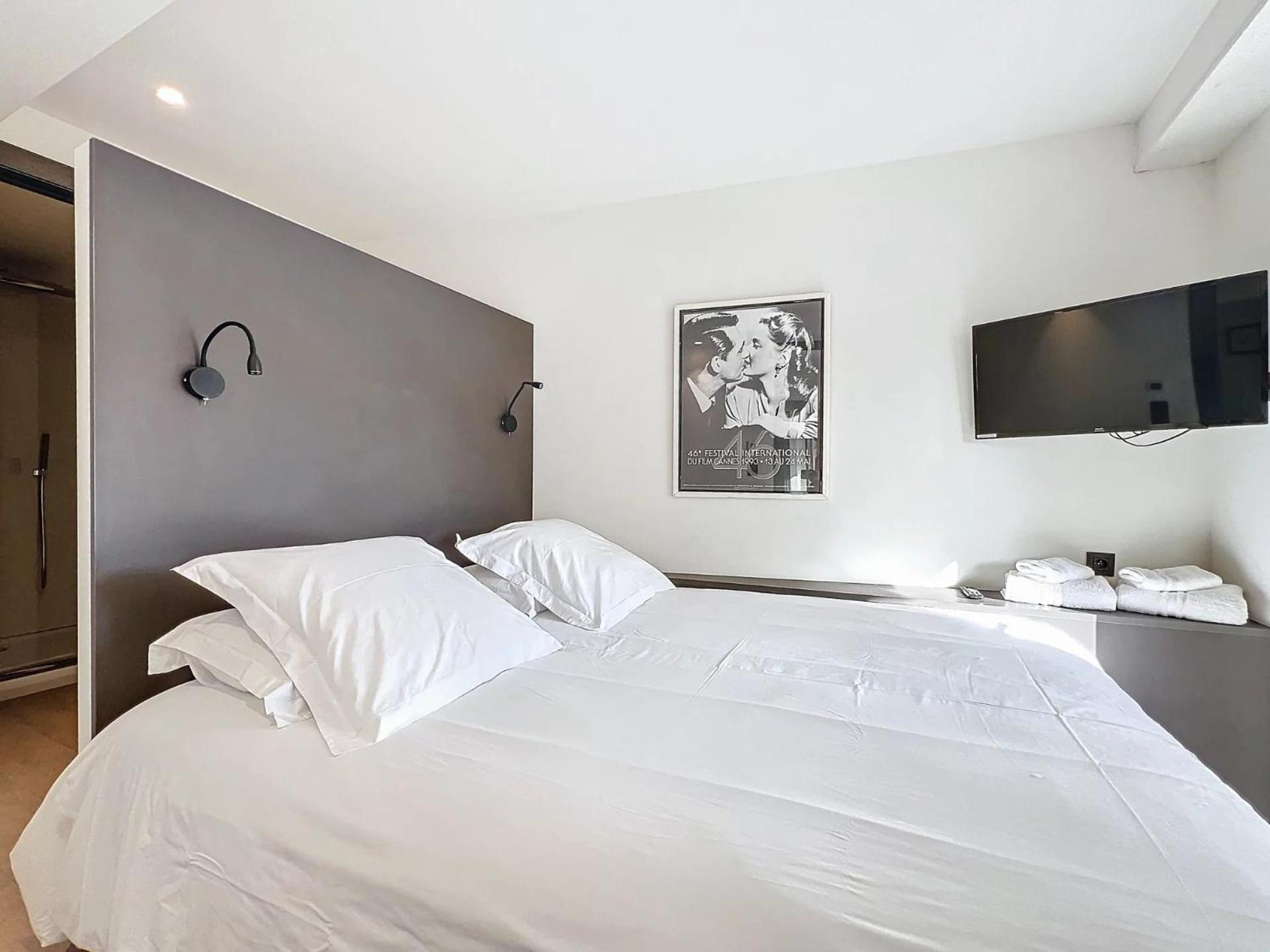 3P Between Croisette Beaches And Antibes Street كان المظهر الخارجي الصورة