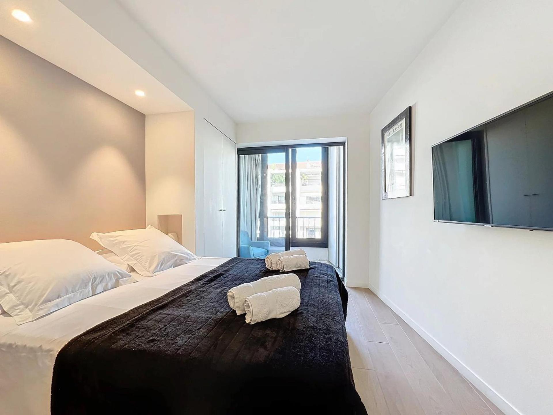 3P Between Croisette Beaches And Antibes Street كان المظهر الخارجي الصورة
