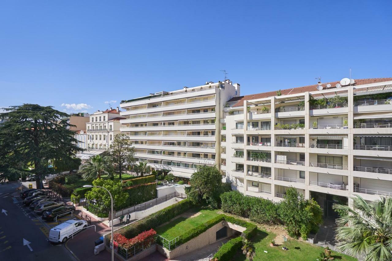 3P Between Croisette Beaches And Antibes Street كان المظهر الخارجي الصورة